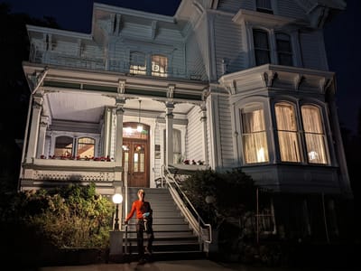 Victoria: Back home to the Amethyst Inn