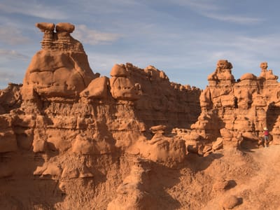 Goblin Valley State Park: Bright red castles