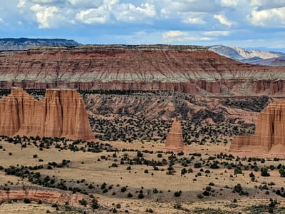 Cathedral Valley: Upper Cathedral Valley