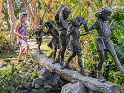 North Shore - The Cliffs at Princeville: \"Follow the Leader\"