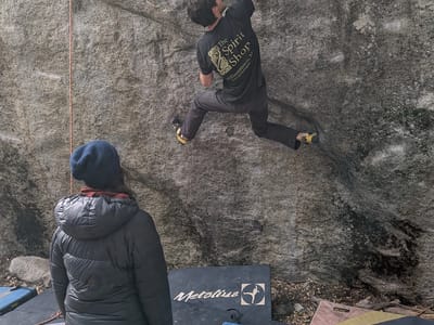 Yosemite Valley: Tommy bouldering in Camp 4