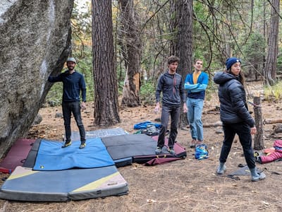 Yosemite Valley: Hanging out bouldering