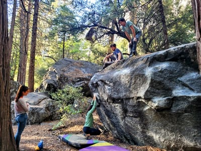 Yosemite Valley: Ahwahnee Boulders
