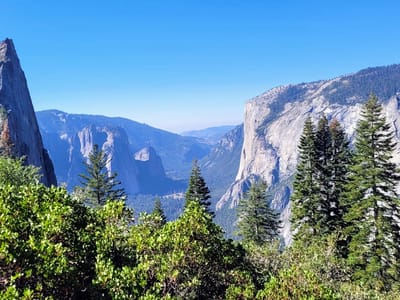 Yosemite Valley: Along Four Mile Trail