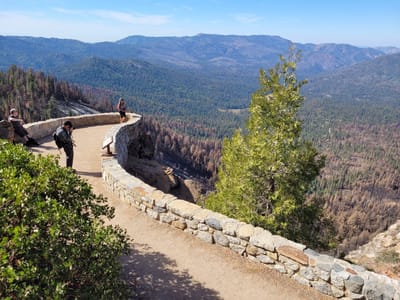 Yosemite Valley: Wawona Point