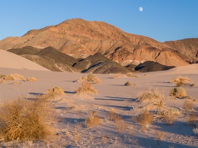 Death Valley National Park: Moonrise