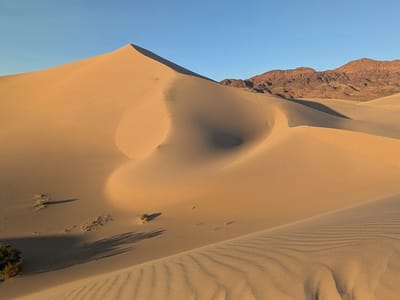 Death Valley National Park: Golden hour on Ibex