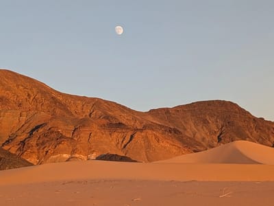 Death Valley National Park: Moonrise at Ibex