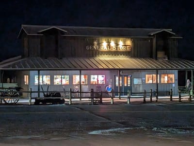 Death Valley National Park: Stovepipe Wells General Store