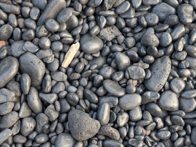 Hana: Black Sand Beach