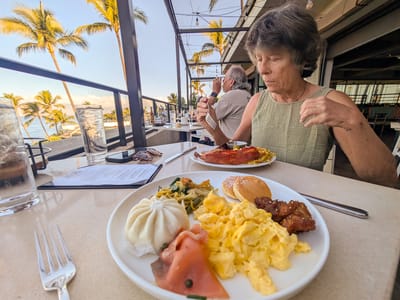 Wailea: Another day, another buffet