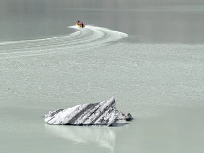 Mount Cook National Park (Aoraki): Iceberg on Tasman Lake