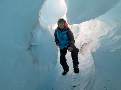 Fox Glacier: Lolo in her ice cave