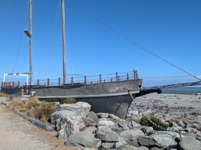 Hokitika: Shipwreck Memorial
