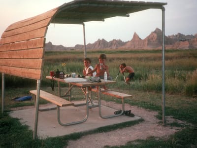 Badlands National Park: Sunset at the camp