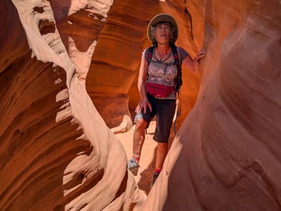 Hole-in-the-Rock Road: Inside Peekaboo Canyon
