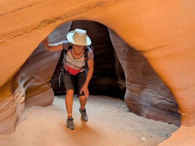 Hole-in-the-Rock Road: Spooky Slot Canyon