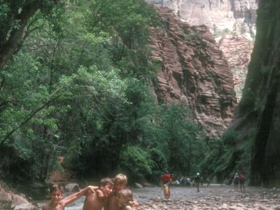 Zion National Park: Kid's in Virgin River