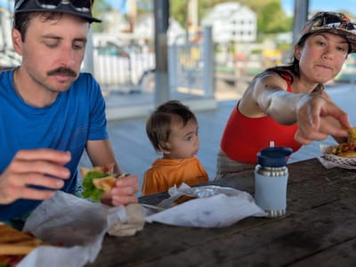 Edgartown: Lunch on the Wharf