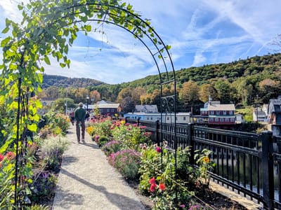 Vermont (and the Berkshires): The Bridge of Flowers