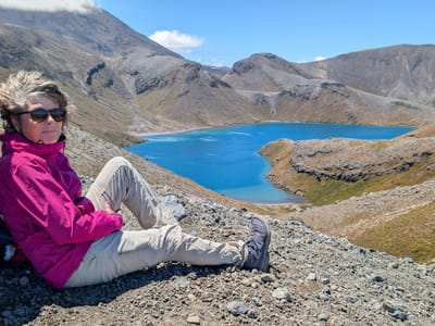Tongariro National Park: Very windy lunch spot