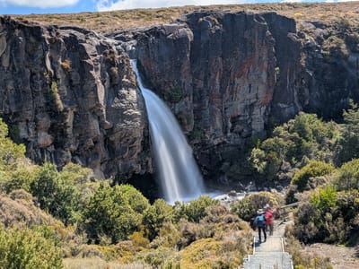 Tongariro National Park: Back to Taranaki Falls