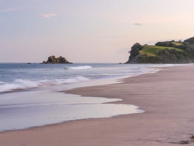 Opoutere Beach: Sunset stroll