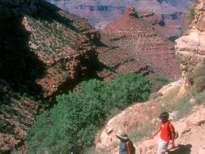 Grand Canyon - South Rim: Lolo and the Boys Hiking Bright Angel Trail