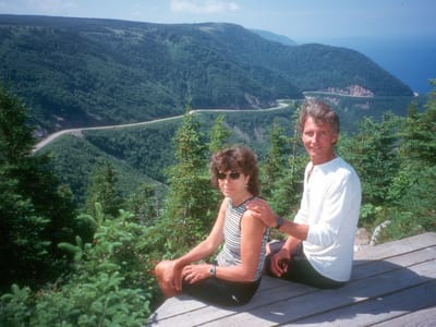 Cape Breton Highlands National Park / Cabot Trail: Lolo and Herb at Overlook