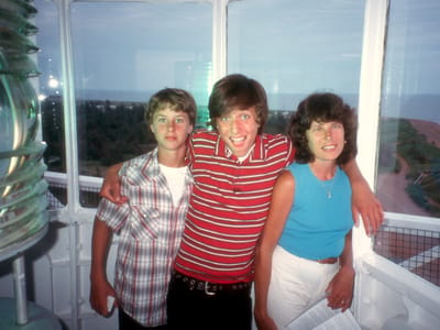 Cedar Dunes Provincial Park: Lolo and Boys at top of lighthouse