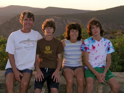 Black Canyon of the Gunnison National Park: Family at Sunset View Point