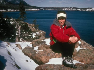 Acadia National Park: Lolo on trail over ocean