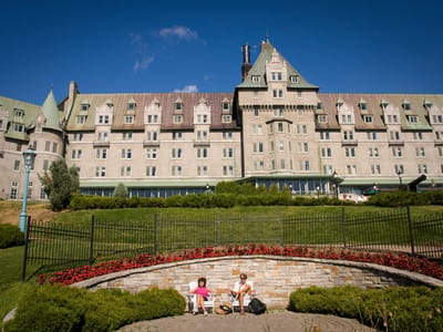 La Malbaie: Parents at Fairmont Le Manoir Richelieu - AJG