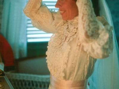 Edgartown: Lolo the Bride
