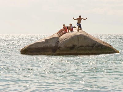 Chilmark: English Family on Great Rock