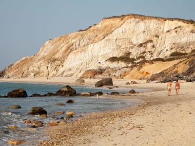 Aquinnah: Moshup Beach View of Cliffs