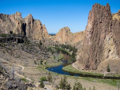 Bend: Viewpoint approaching Smith Rock