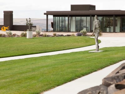 Maryhill Museum of Art: Maryhill Museum of Art and Quantum Man