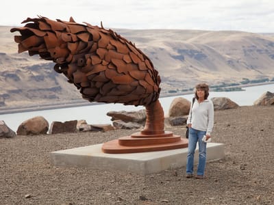 Maryhill Museum of Art: Lolo with her Favorite Pine Cone