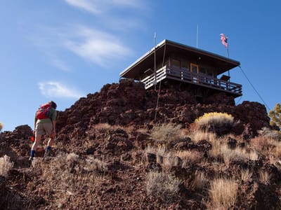 Lava Beds National Monument: Hiking to Schonchin Butte Lookout