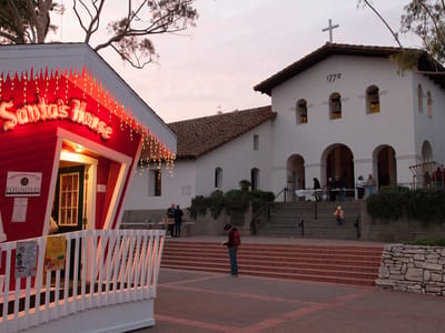 Morro Bay State Park and San Luis Obispo: Santas House at Mission San Luis Obispo