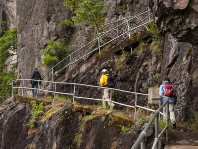 Columbia River Gorge National Scenic Area: Beacon Rock Hike Switchbacks