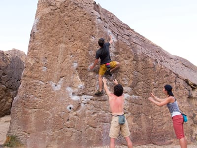 Eastern Sierra - South (Mammoth Lakes, Bishop, and Lone Pine): Tommy on Happy Boulder