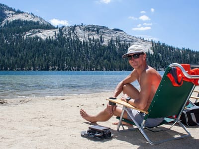 Tuolumne Meadows / Mono Lake: Herb beaching on Tenaya Lake