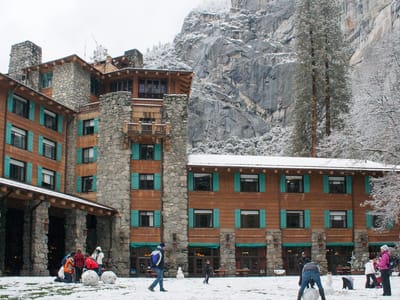 Yosemite National Park: Ahwahnee Fun in the Snow