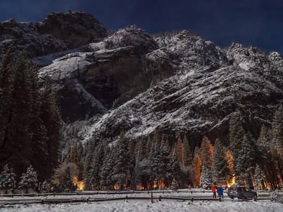 Yosemite National Park: Curry Village by Moon Light