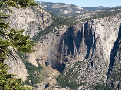 Yosemite Valley: Yosemite Falls from Four Mile Trail