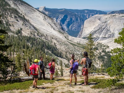 Yosemite - Tuolumne Meadows: View along the Sunrise Lakes Hike