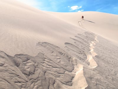 Death Valley - Eureka Dunes: Making the dunes sing