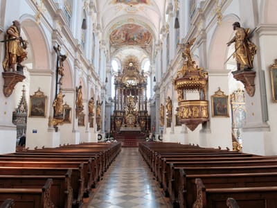 Munich: St. Peterskirche